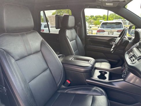 Used 2021 Chevrolet Tahoe RST w/ Luxury Package AWD/4WD image 18