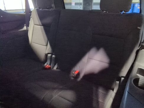 Used 2023 GMC Yukon SLE image 28