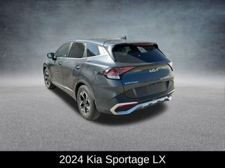 Used 2024 Kia Sportage LX video 3