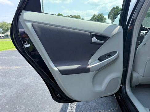 Used 2010 Toyota Prius Five FWD image 17