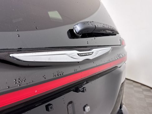 New 2026 Chrysler Pacifica Pinnacle image 26