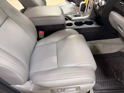 Used 2010 Toyota Sequoia Limited AWD/4WD image 25