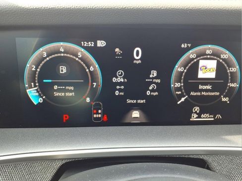 New 2026 Volkswagen Tiguan S image 25