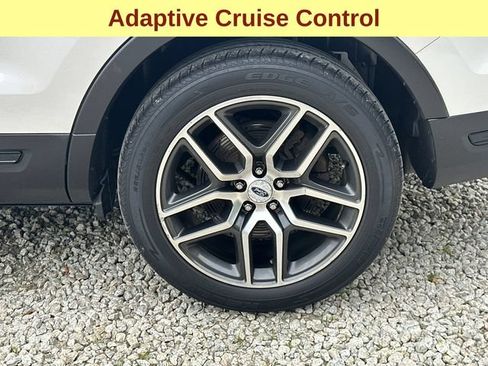 Used 2018 Ford Explorer Sport w/ Equipment Group 401A AWD/4WD image 9