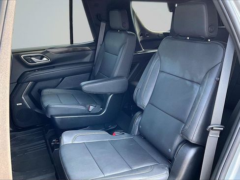 Used 2023 Chevrolet Tahoe Z71 w/ Luxury Package AWD/4WD image 27