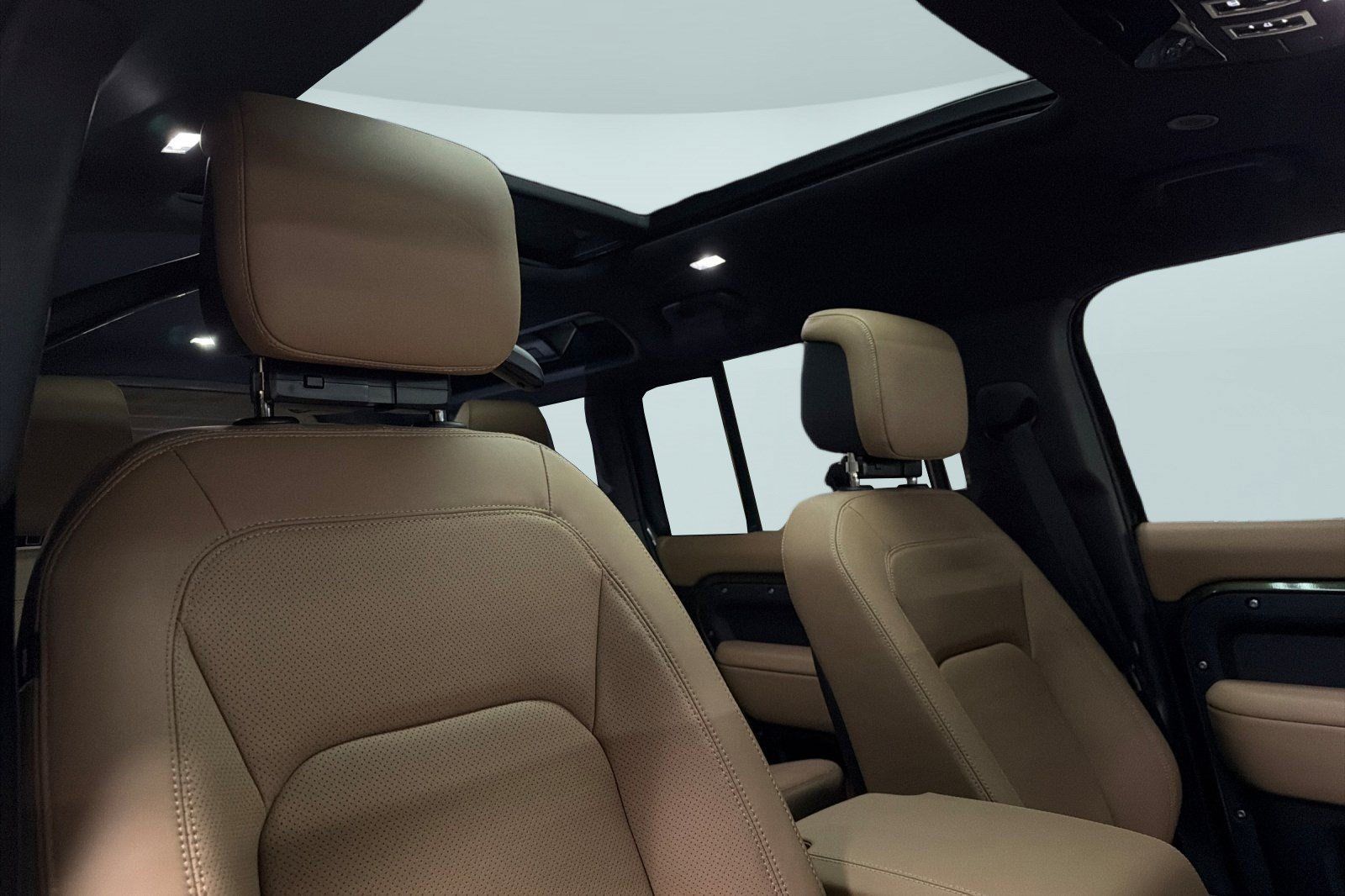 New 2026 Land Rover Defender 110 X-Dynamic SE AWD/4WD image 24