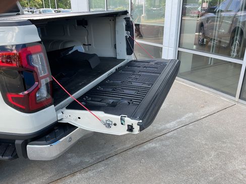 Used 2025 Ford Ranger XLT w/ Equipment Group 301A High RWD image 18