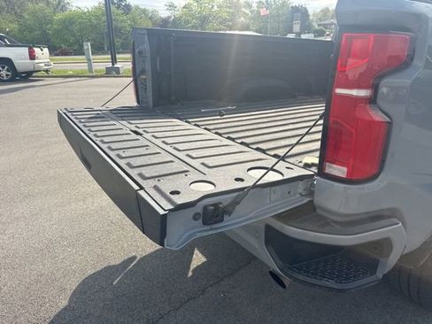 Used 2024 Chevrolet Silverado 2500 LTZ w/ LTZ Plus Package image 8