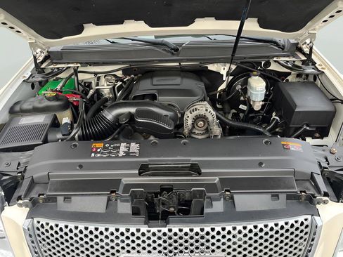 Used 2013 GMC Yukon Denali image 16