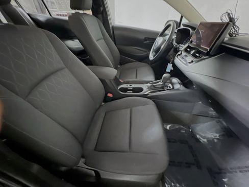 Used 2023 Toyota Corolla LE FWD image 30