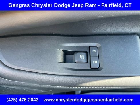 Certified 2023 Jeep Grand Cherokee Altitude AWD/4WD image 11
