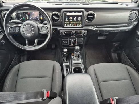 Used 2023 Jeep Wrangler Unlimited w/ Cold Weather Group AWD/4WD image 32