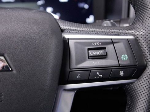 Used 2025 Mitsubishi Outlander SEL AWD/4WD image 31