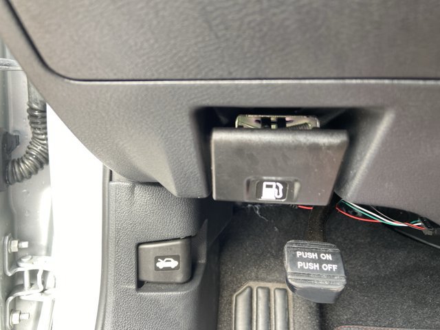 Used 2025 Nissan Altima 2.5 SR FWD image 44