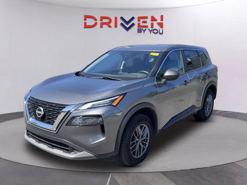 Used 2023 Nissan Rogue S FWD image 8