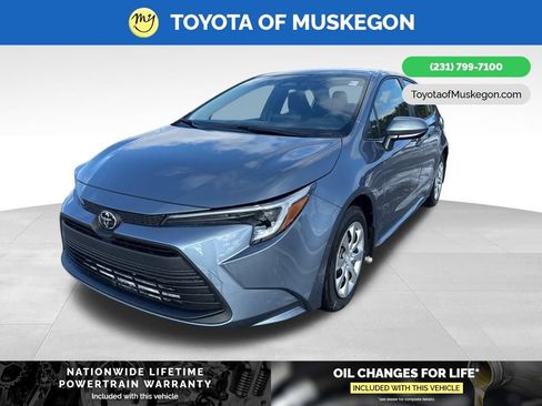 New 2026 Toyota Corolla LE image 3