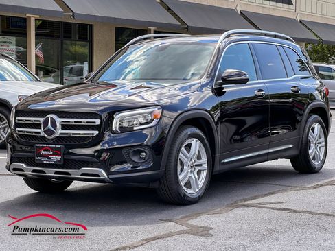 Used 2022 Mercedes-Benz GLB 250 4MATIC image 2