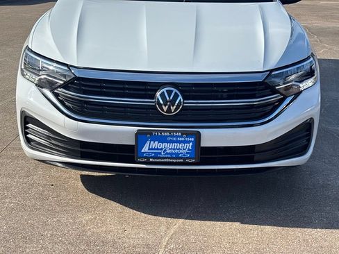 Used 2024 Volkswagen Jetta S FWD image 3
