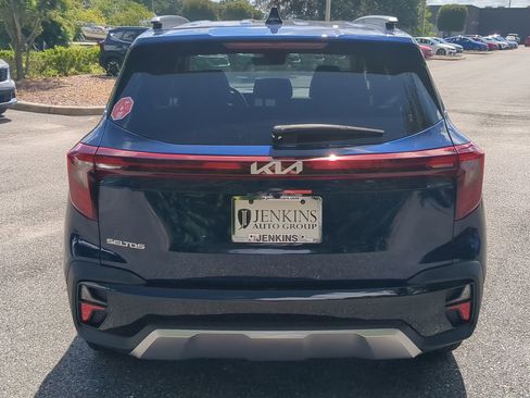 Used 2026 Kia Seltos EX image 5