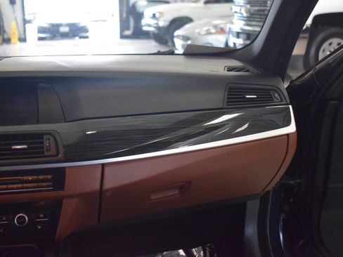 Used 2013 BMW 528i Sedan RWD image 50
