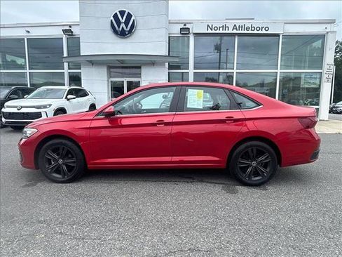 Certified 2023 Volkswagen Jetta SE w/ Panoramic Sunroof Package FWD image 8