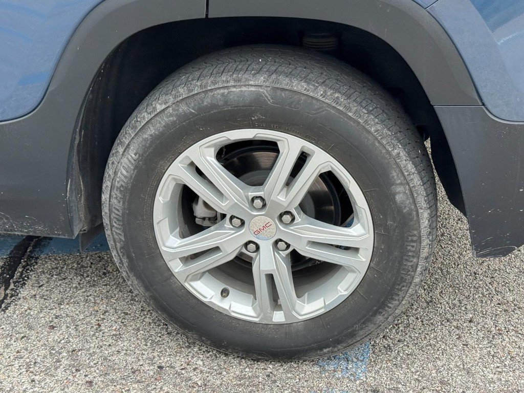 Used 2024 GMC Terrain SLE AWD/4WD image 10