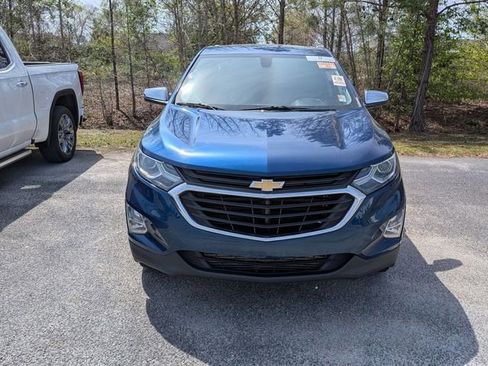 Used 2019 Chevrolet Equinox LT image 2