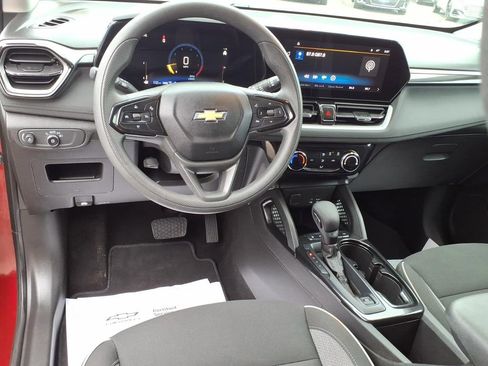 Certified 2025 Chevrolet TrailBlazer LT AWD/4WD image 14