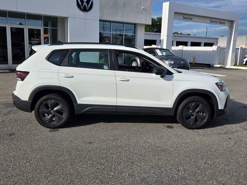 Used 2025 Volkswagen Taos S FWD image 13