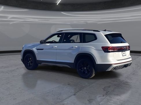 New 2026 Volkswagen Atlas Peak Edition image 4