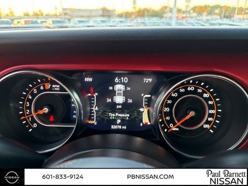 Used 2023 Jeep Gladiator Rubicon w/ Trailer Tow Package image 20