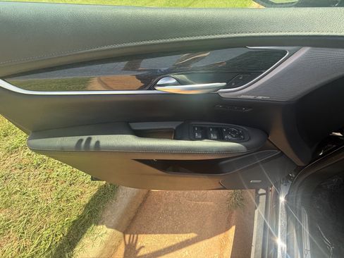 Used 2023 Cadillac XT5 Premium Luxury AWD/4WD image 12