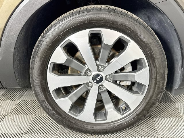 Used 2022 Kia Telluride S AWD/4WD image 28