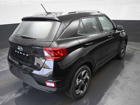 New 2026 Hyundai Venue SEL FWD image 8