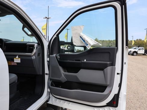 New 2025 Ford F450 XL w/ XL Chrome Package image 12