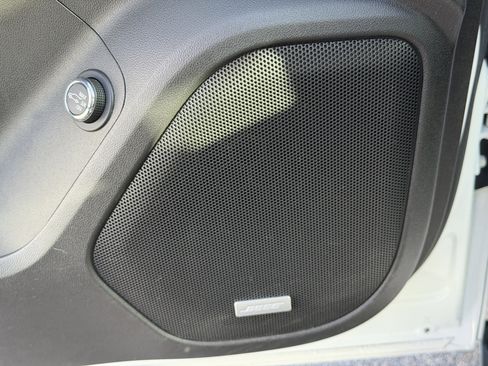 Used 2020 GMC Acadia Denali w/ Trailering Package image 18