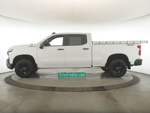 Used 2021 Chevrolet Silverado 1500 LT Trail Boss w/ Convenience Package II image 9