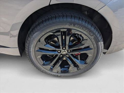 New 2025 Jaguar F-PACE R-Dynamic S image 7