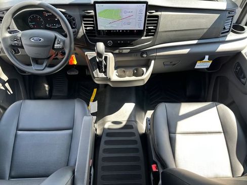 New 2025 Ford Transit 250 148 Medium Roof image 19