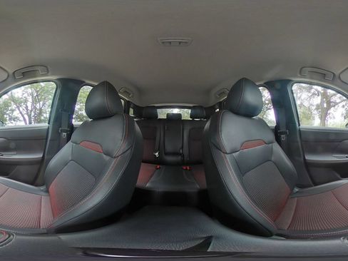 Used 2026 Nissan Kicks SR FWD image 41