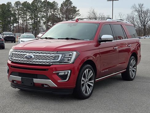 Used 2020 Ford Expedition Platinum image 2