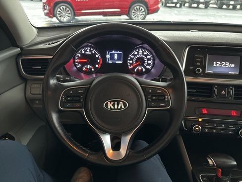 Used 2016 Kia Optima EX image 10