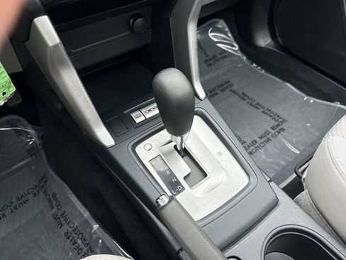 Used 2018 Subaru Forester 2.5i Premium image 19