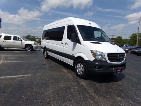 Used 2014 Mercedes-Benz Sprinter 2500 image 7