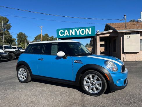 Used 2013 MINI Cooper S image 2