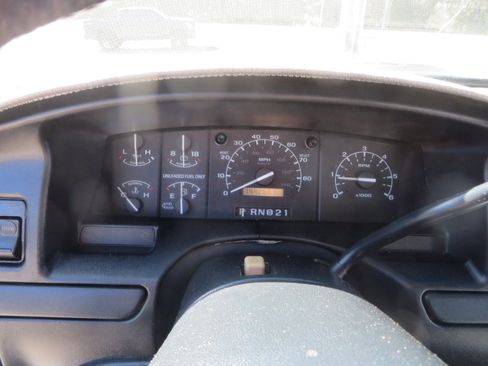 Used 1996 Ford F250 XLT image 15
