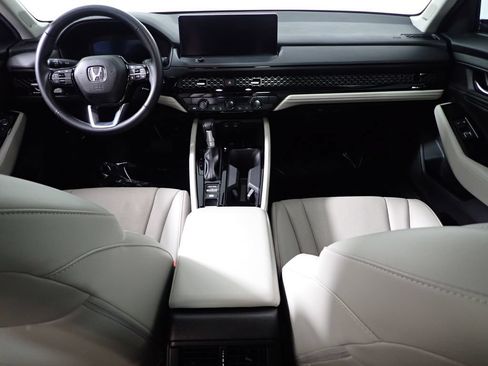 Used 2024 Honda Accord Touring image 34