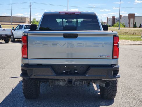 Used 2025 Chevrolet Silverado 2500 ZR2 w/ Technology Package AWD/4WD image 40