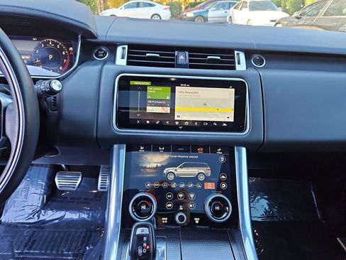 Used 2019 Land Rover Range Rover Sport Supercharged image 15