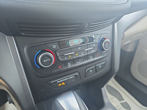 Used 2018 Ford Escape SEL w/ Ford Safe & Smart Package AWD/4WD image 22